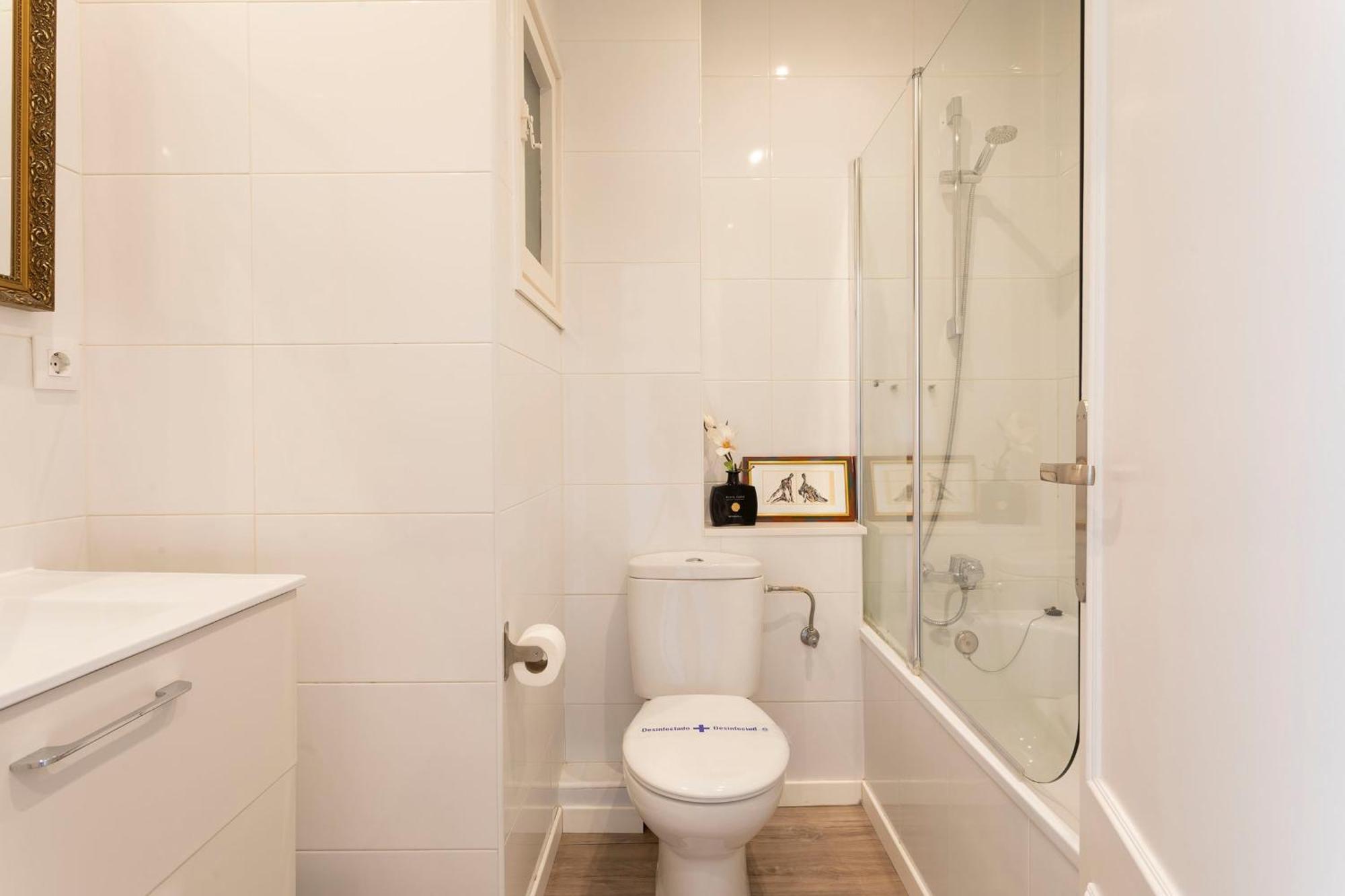 Cozy Apartment Near Fira Gran Via With Ac L'Hospitalet de Llobregat Luaran gambar