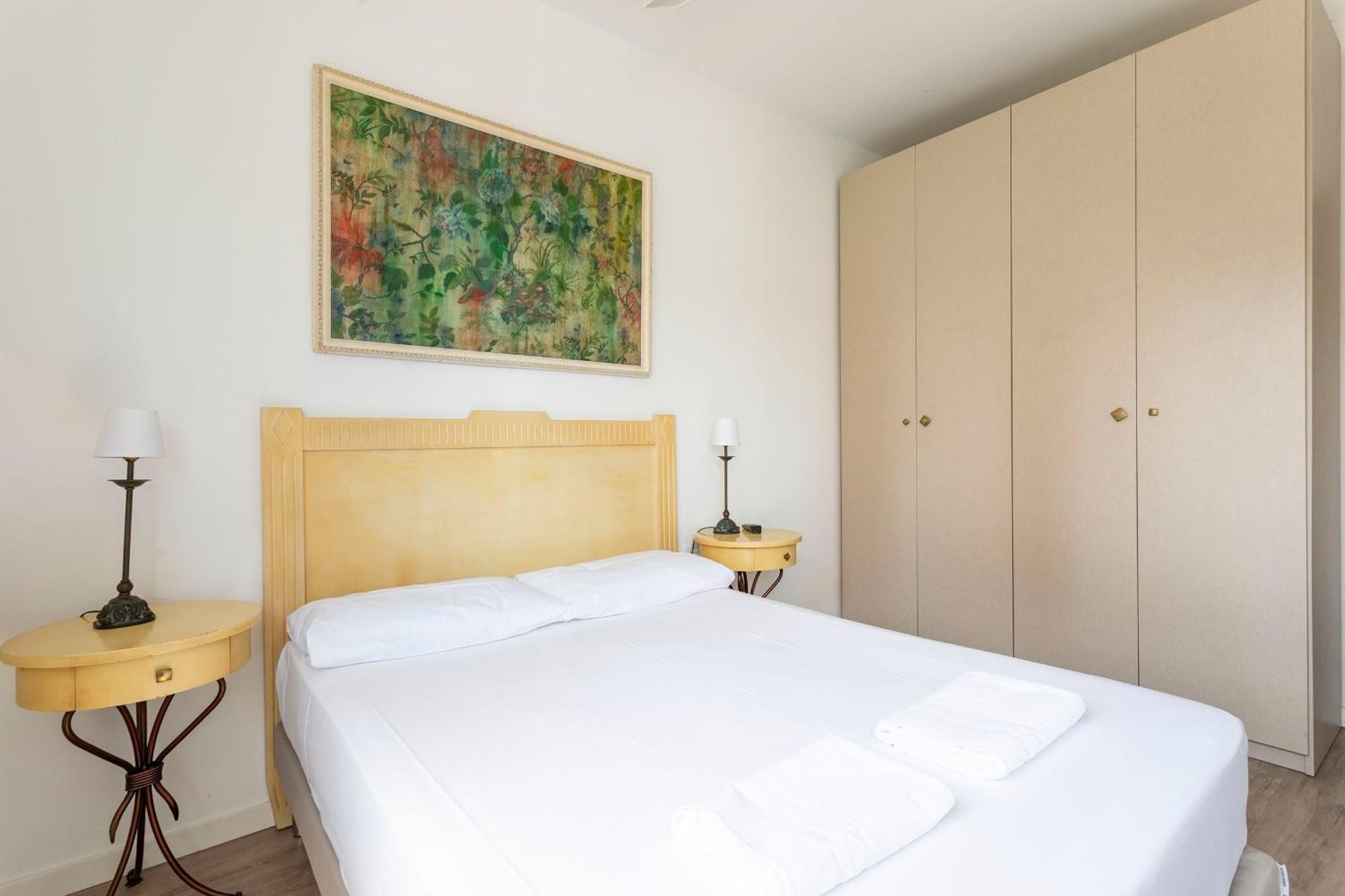 Cozy Apartment Near Fira Gran Via With Ac L'Hospitalet de Llobregat Luaran gambar