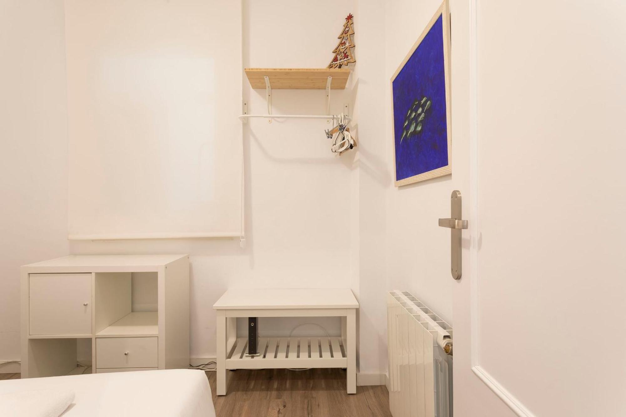 Cozy Apartment Near Fira Gran Via With Ac L'Hospitalet de Llobregat Luaran gambar