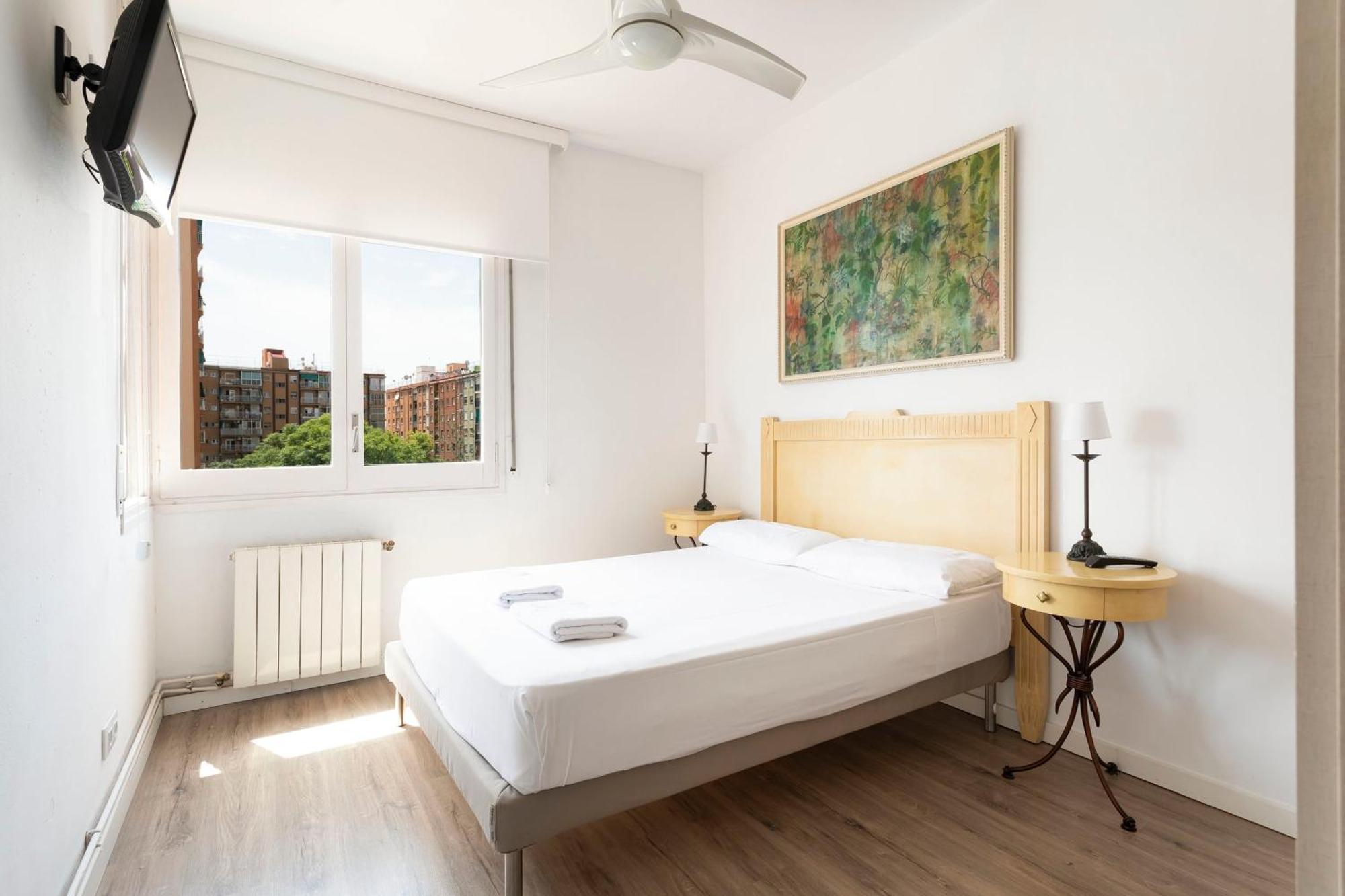 Cozy Apartment Near Fira Gran Via With Ac L'Hospitalet de Llobregat Luaran gambar