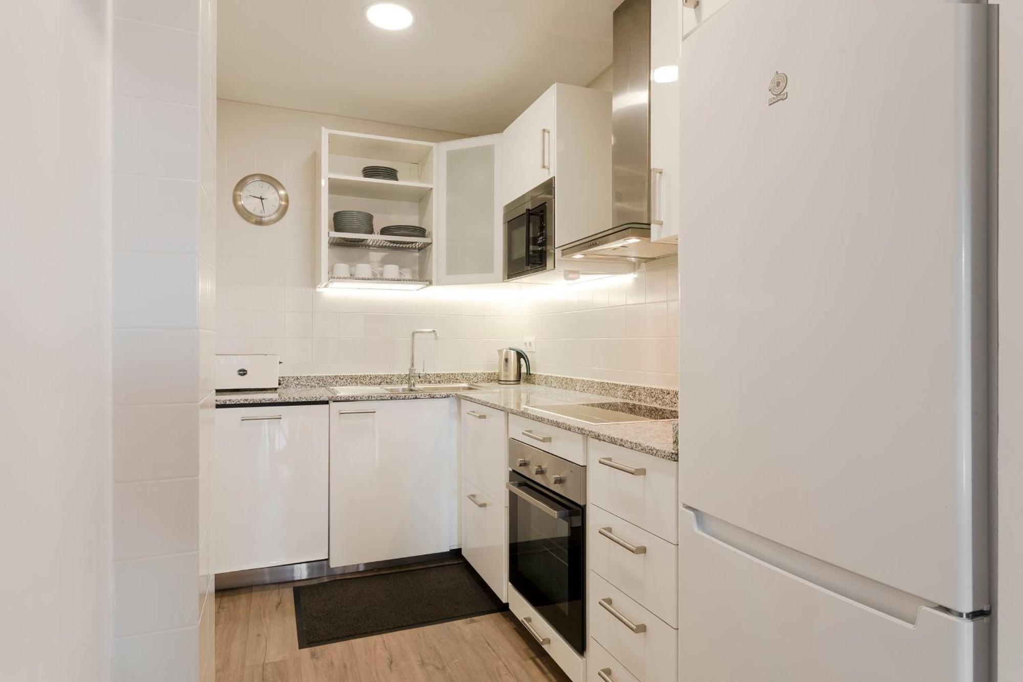 Cozy Apartment Near Fira Gran Via With Ac L'Hospitalet de Llobregat Luaran gambar