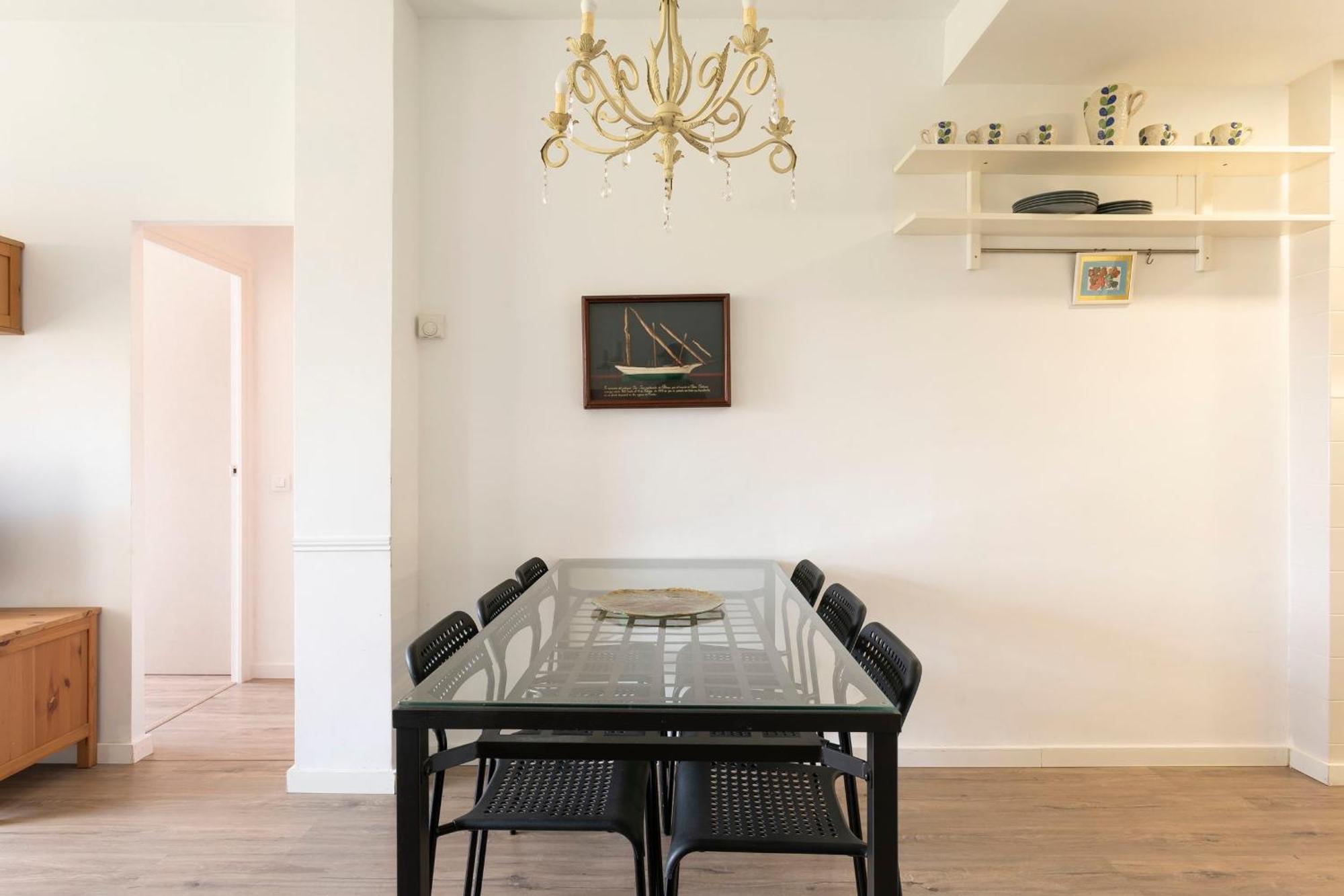 Cozy Apartment Near Fira Gran Via With Ac L'Hospitalet de Llobregat Luaran gambar